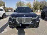 Photo 2 - BMW X7