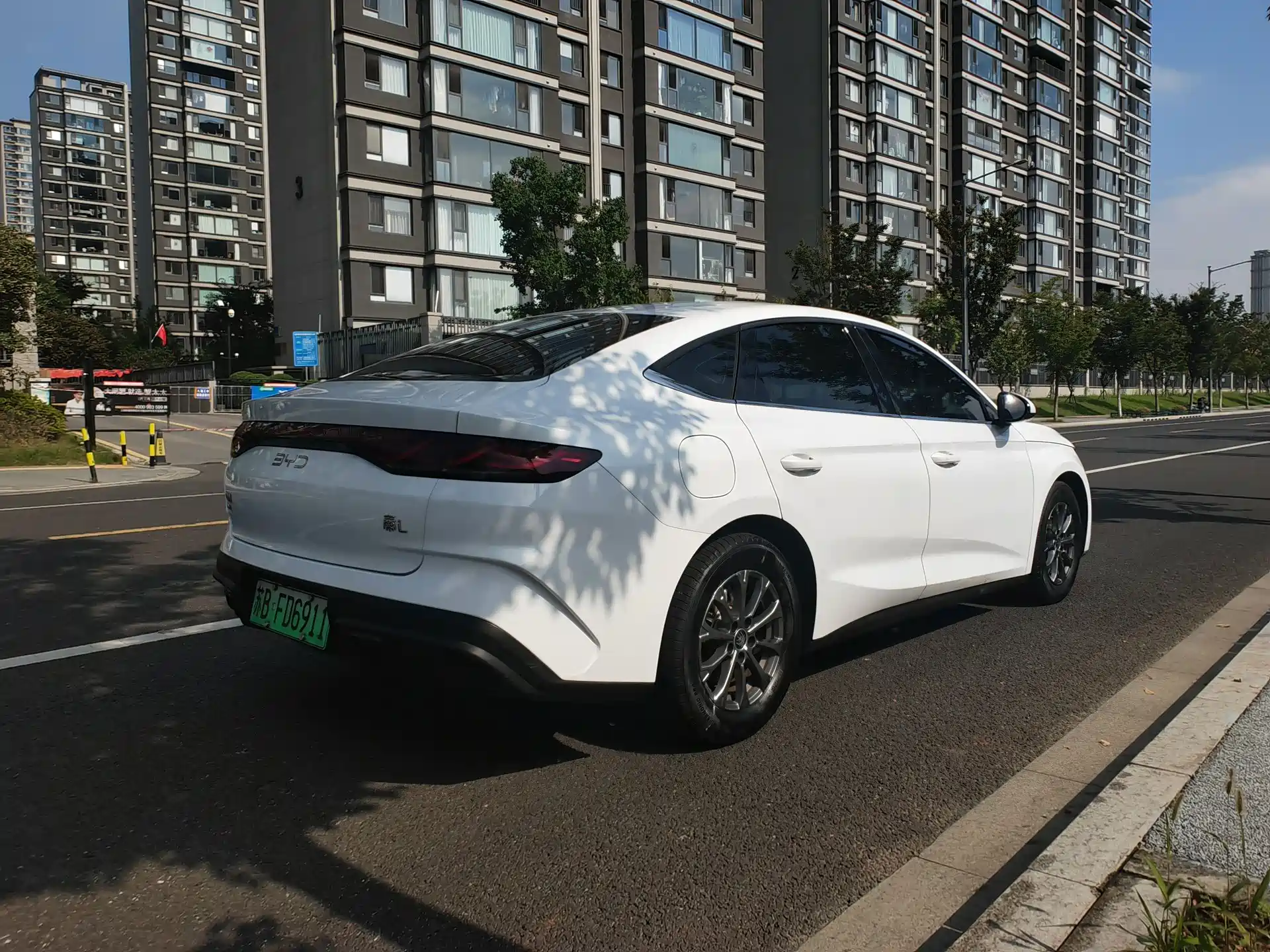 Photo 5 - BYD Qin L
