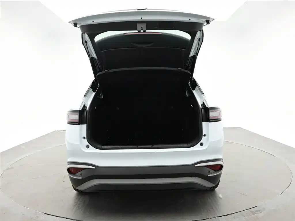 Volkswagen ID.4 X 2022 Pure Long Range Edition фото 8