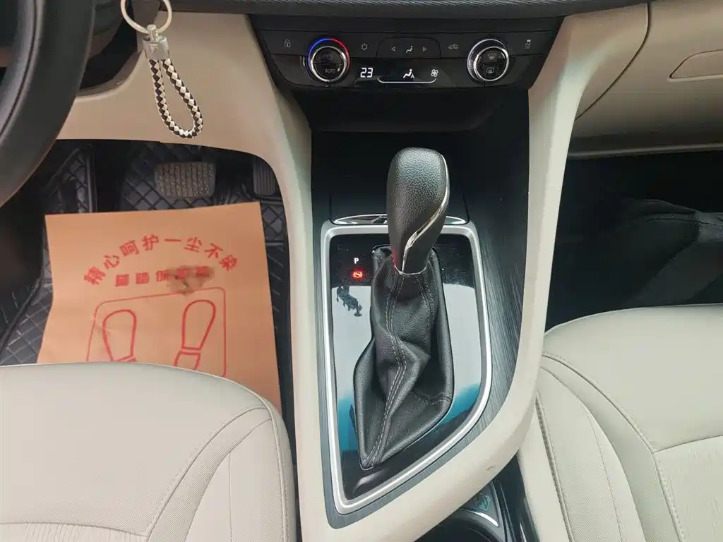Buick GL6 2019 18T 6-seat Elite China VI фото 10