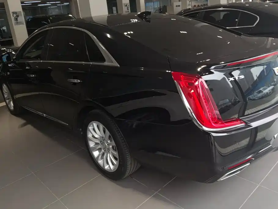 Cadillac XTS 2019 2018 28T Technology