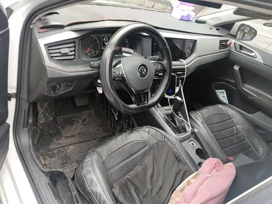 Volkswagen Polo 2021 Plus 1.5L Automatic Panorama Enjoyment Edition фото 12
