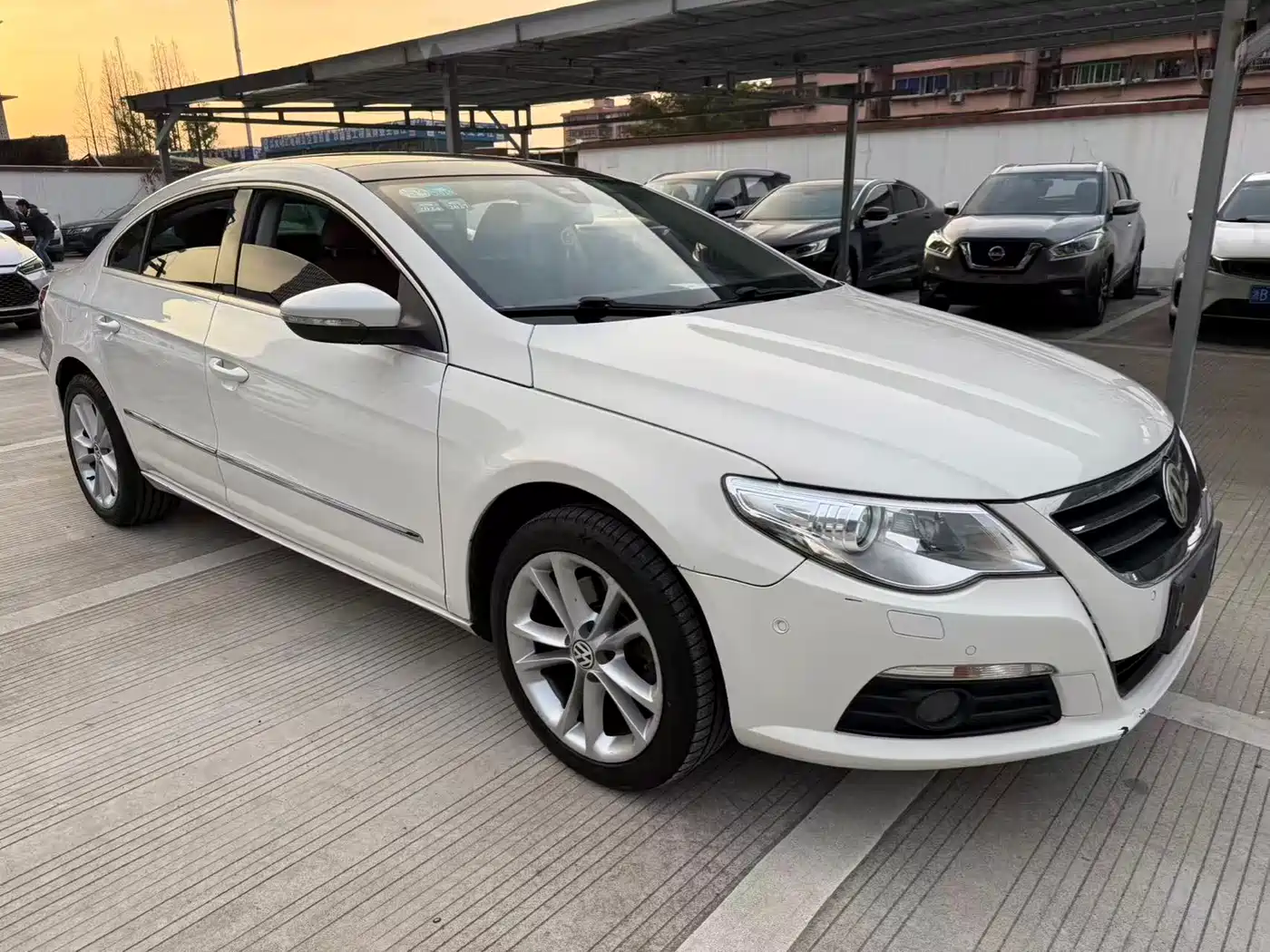 Volkswagen FAW-Volkswagen CC 2012 Model 2.0TSI Premium фото 3
