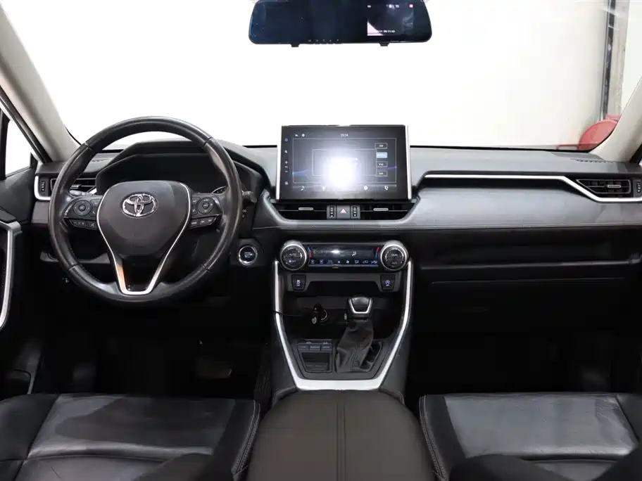Toyota Wildlander 2022 2.0L CVT FWD Luxury Edition фото 11
