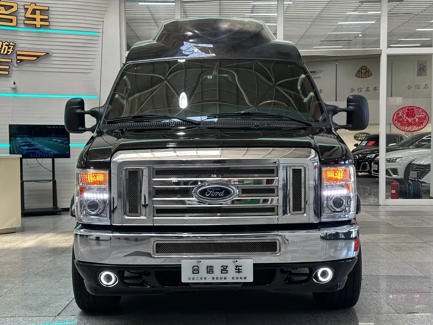 Ford E350 2016 2011 5.4L Standard Yacht Edition