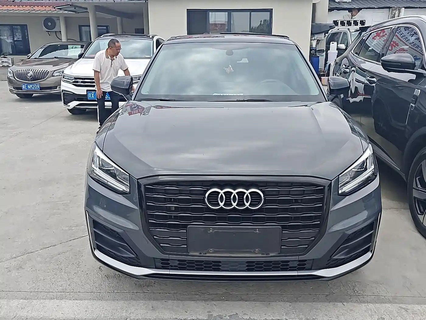 Audi Q2L 2020 35 TFSI Progressive Dynamic Model фото 3
