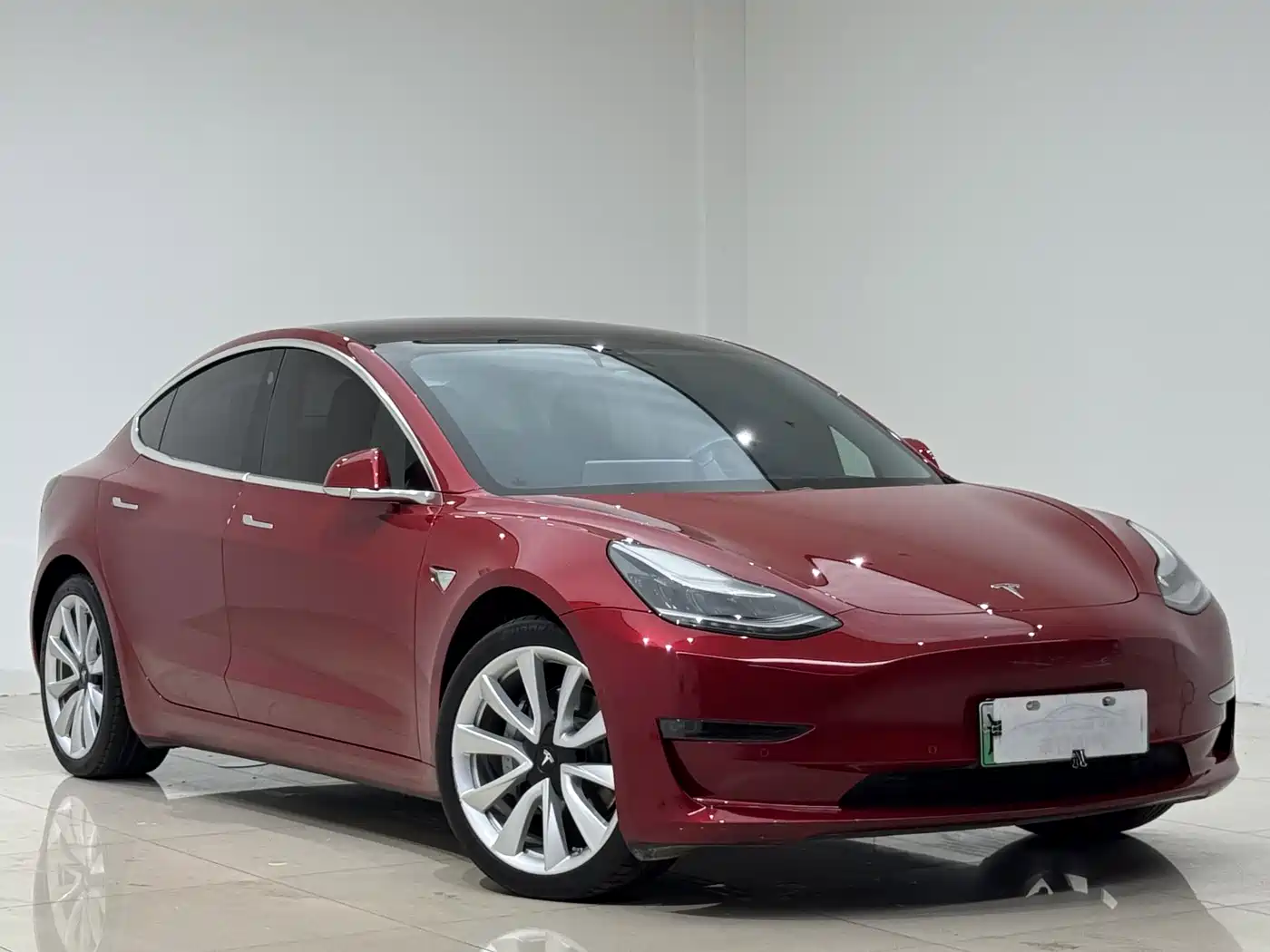 Tesla Model 3 (Import) 2019 2019 Long Range All-Wheel Drive Edition