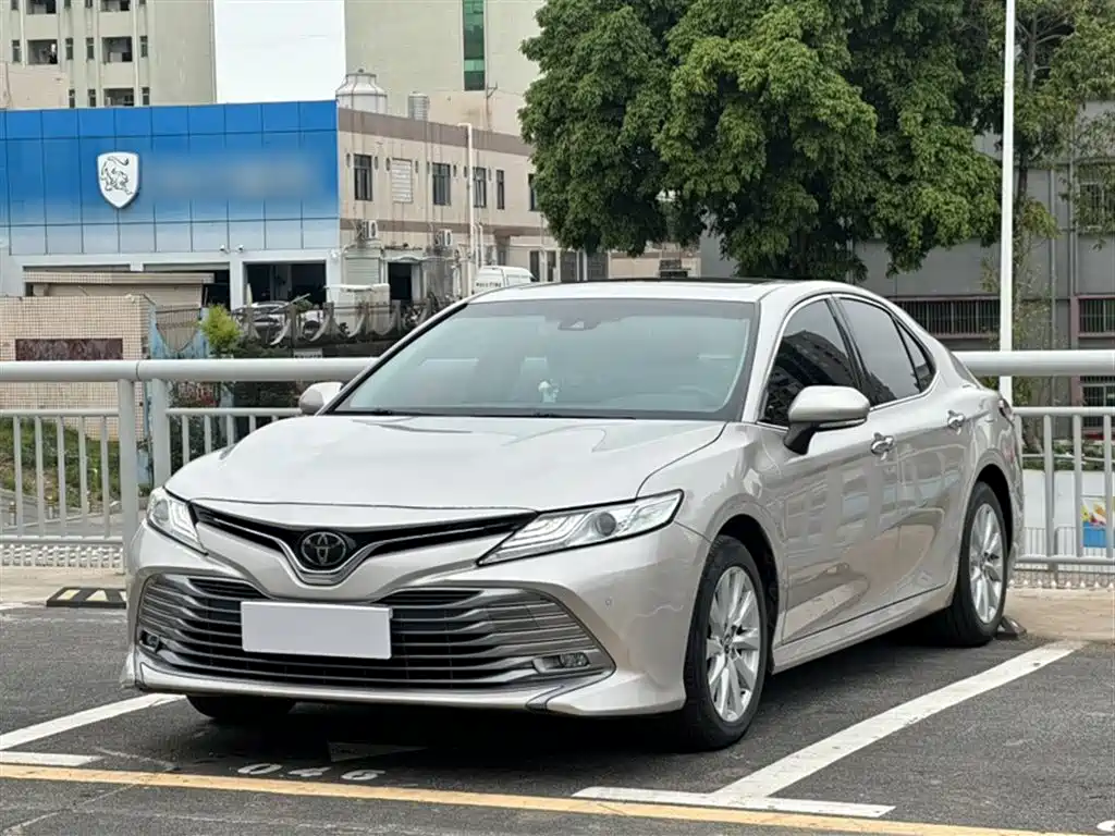 Toyota Camry 2019 Facelift 2.0G Luxury Edition