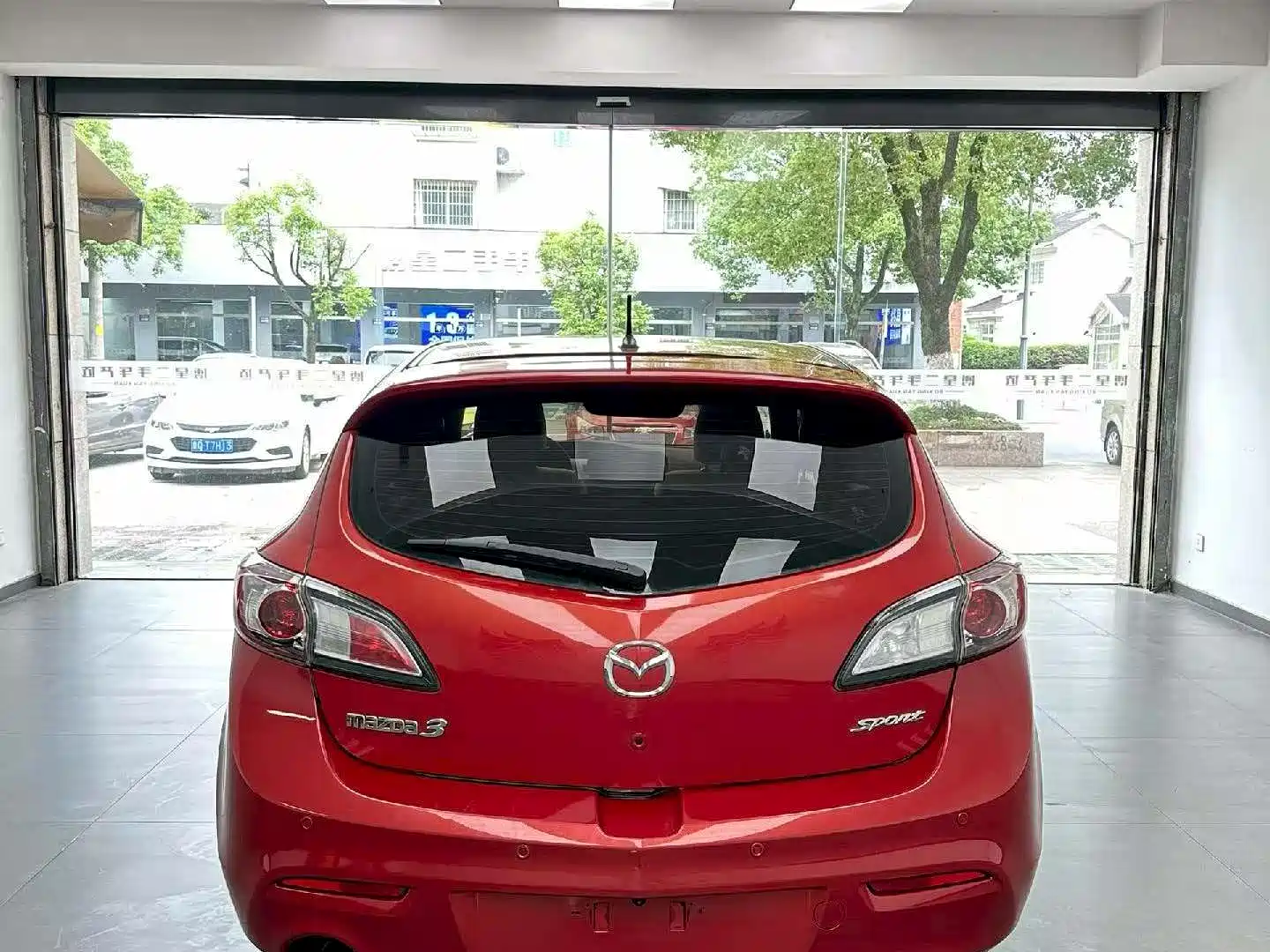 Фото 8 - Mazda Mazda3 (Import)