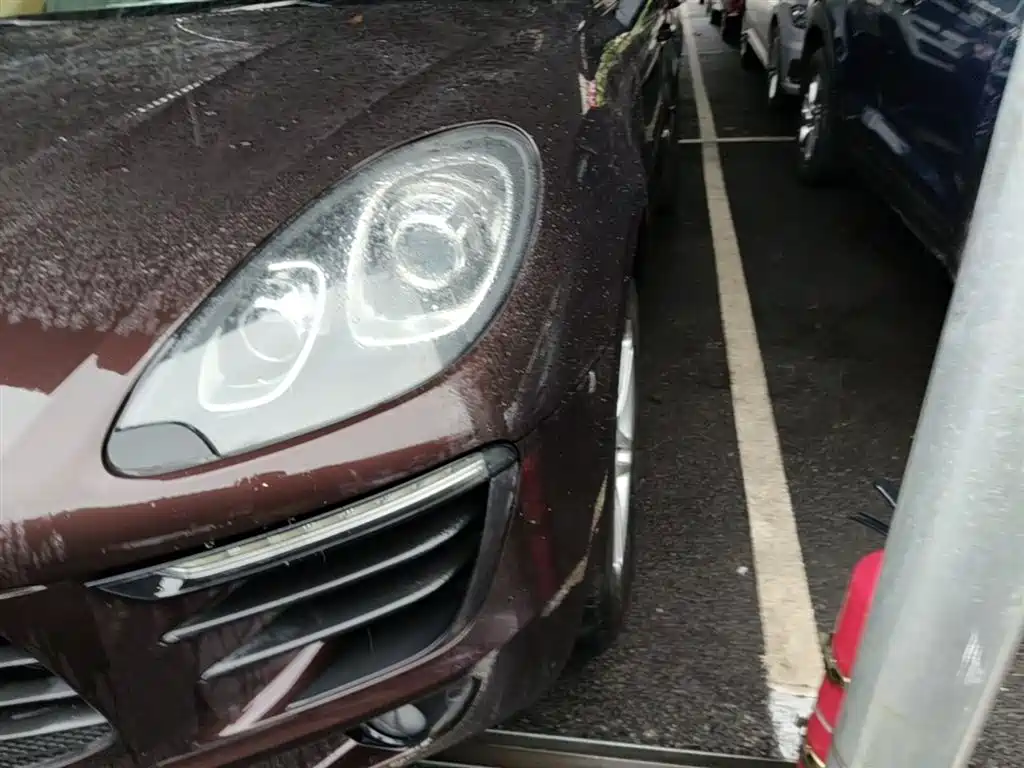 Porsche Macan 2016 Macan 2.0T фото 24