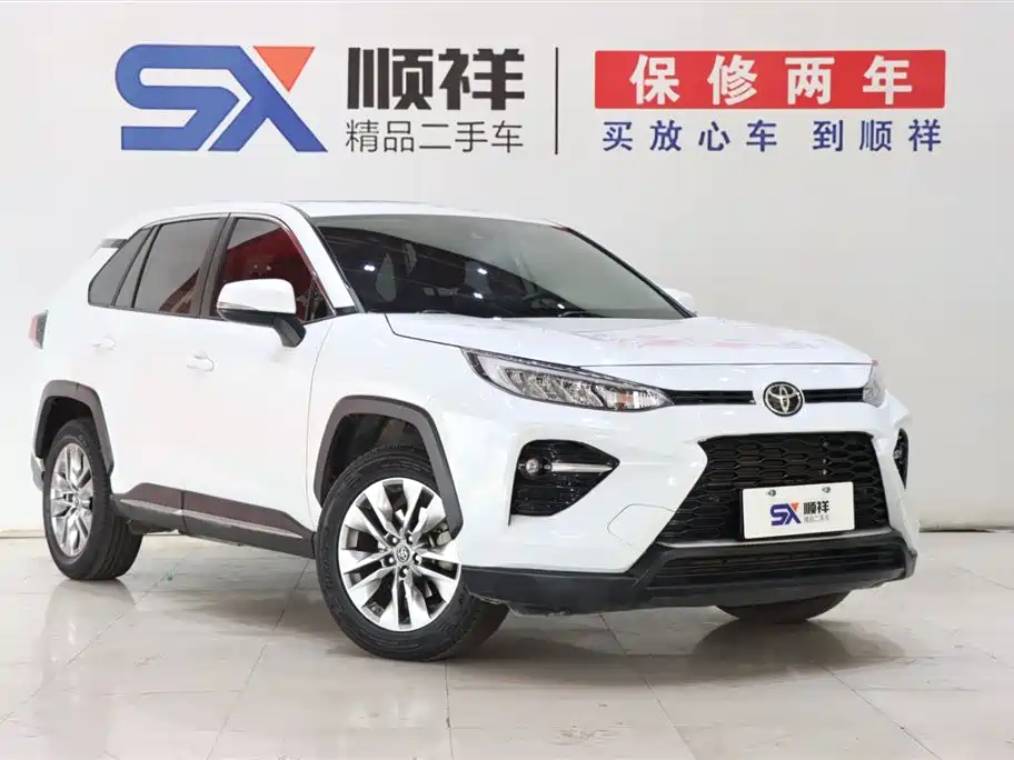 Toyota Wildlander 2022 2.0L CVT FWD Luxury Edition фото 3