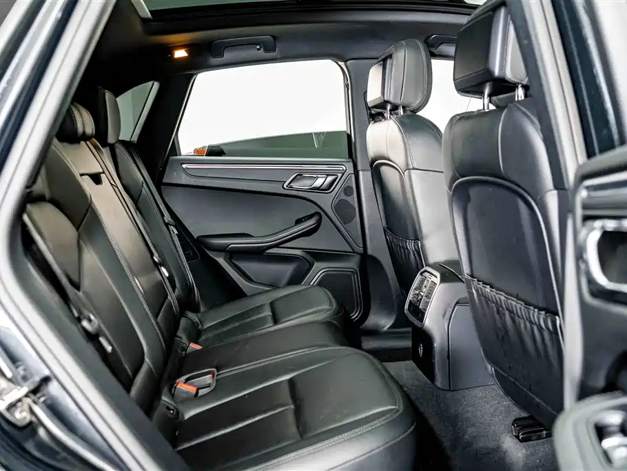 Porsche Macan 2018 Macan 2.0T фото 20