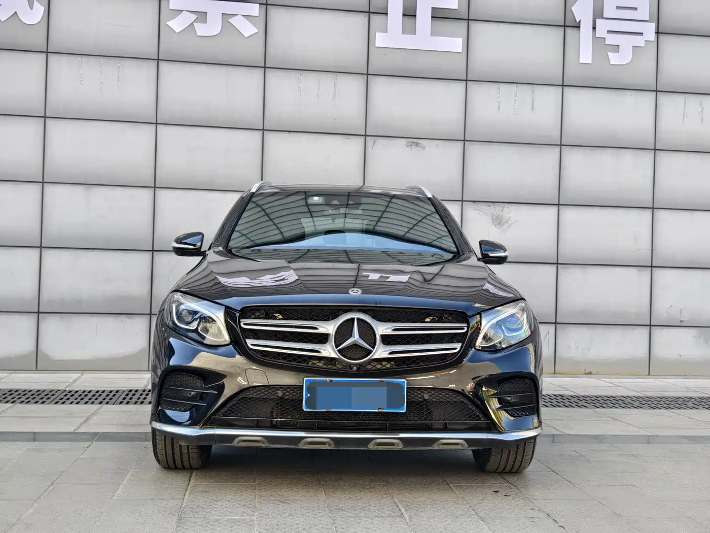 Mercedes-Benz GLC 2018 GLC 260 4MATIC Luxury фото 2