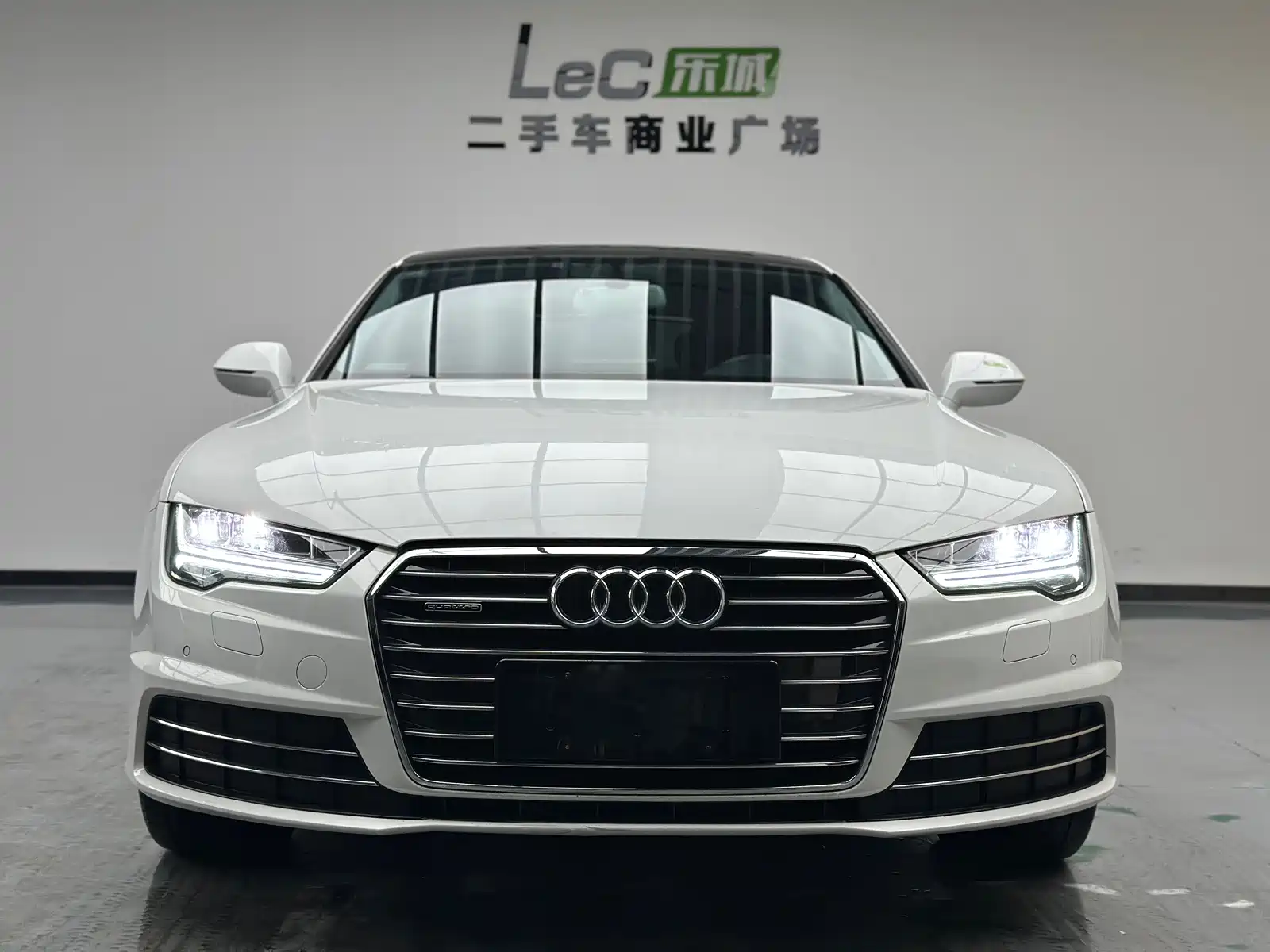 Photo 2 - Audi A7