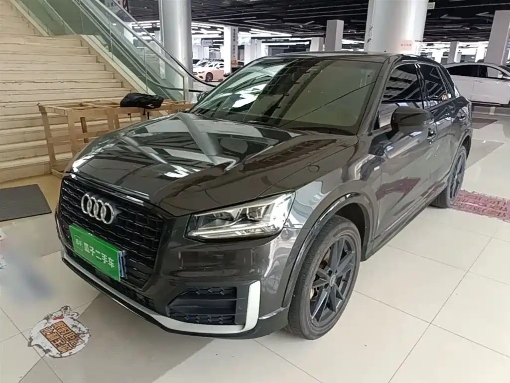 Audi Q2L 2020 35 TFSI Fashion Dynamic Model