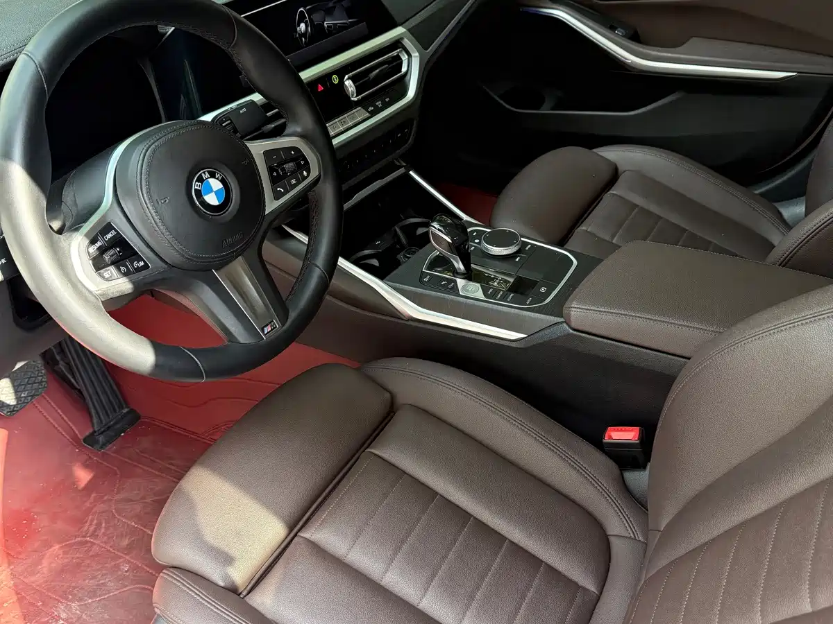 Photo 5 - BMW 3 Series