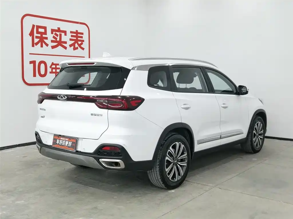 CHERY TIGGO 8