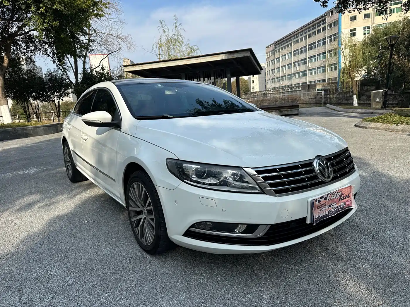 Volkswagen FAW-Volkswagen CC 2016 Model 2.0TSI Luxury фото 2