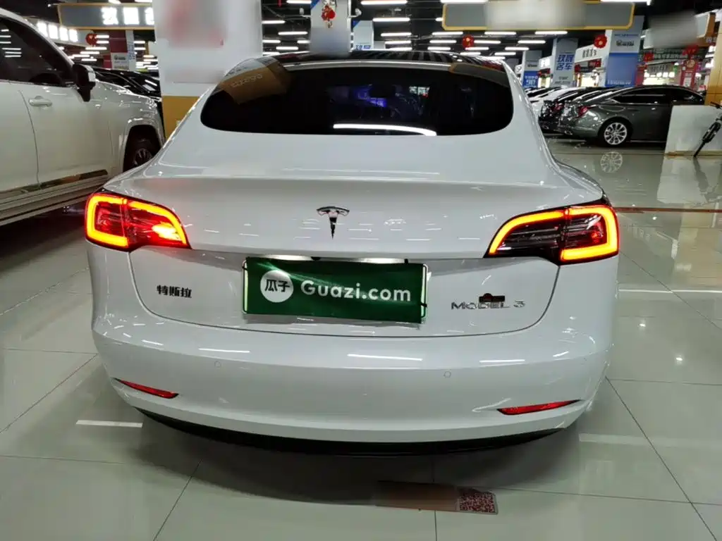 Tesla Model 3 2020 2020 Standard Range Rear-Wheel Drive Upgrade