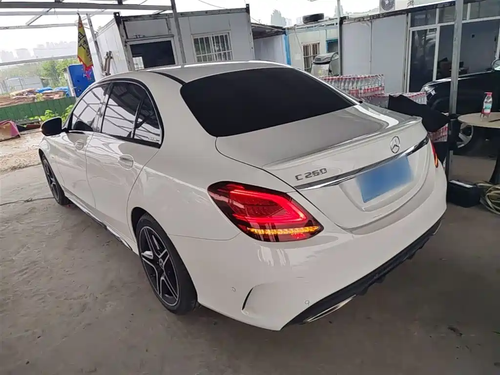 MERCEDES-BENZ CLASS C