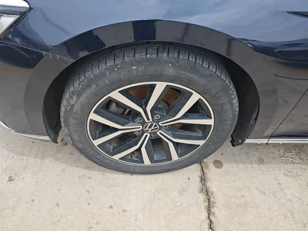 Volkswagen Magotan 2020 330TSI DSG Leading фото 23