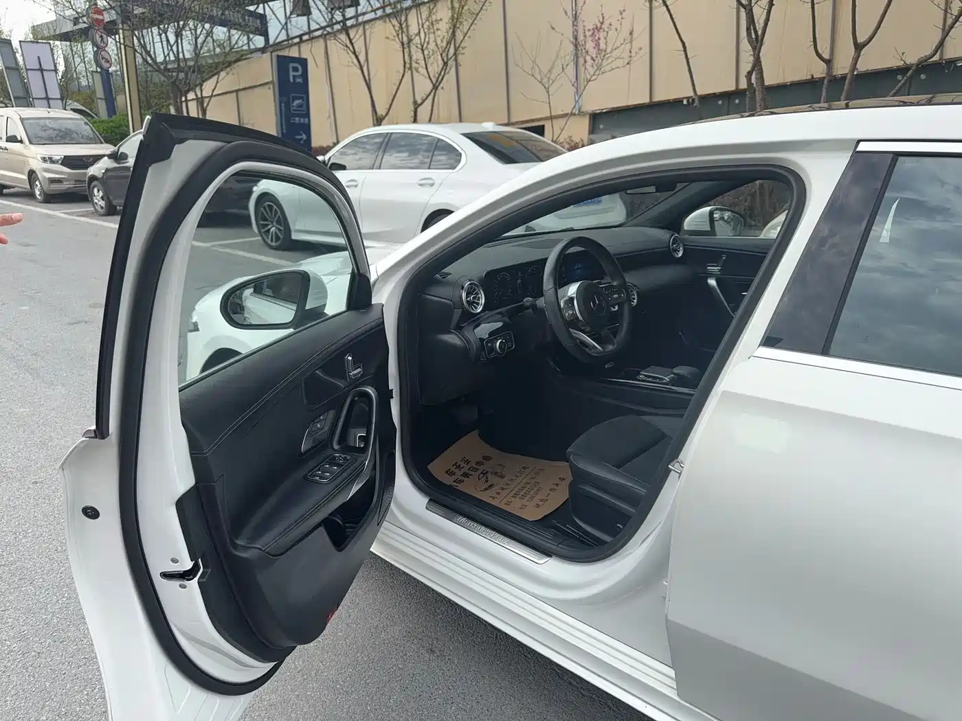 MERCEDES-BENZ A CLASS