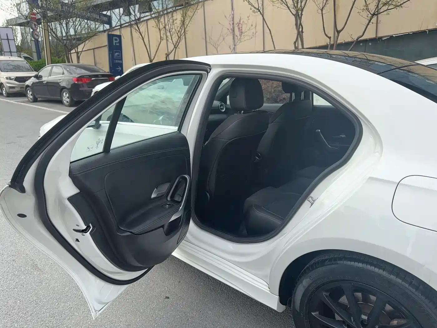 MERCEDES-BENZ A CLASS