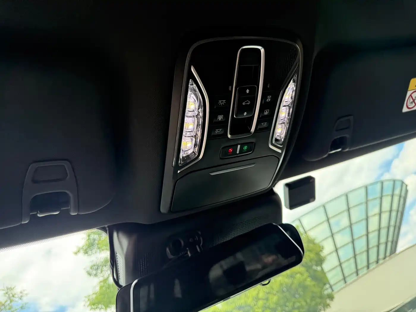 GAC Trumpchi Trumpchi GS8 2022 Pilot Series 2.0TGDI 2WD Premium Edition (7-Seater) фото 29
