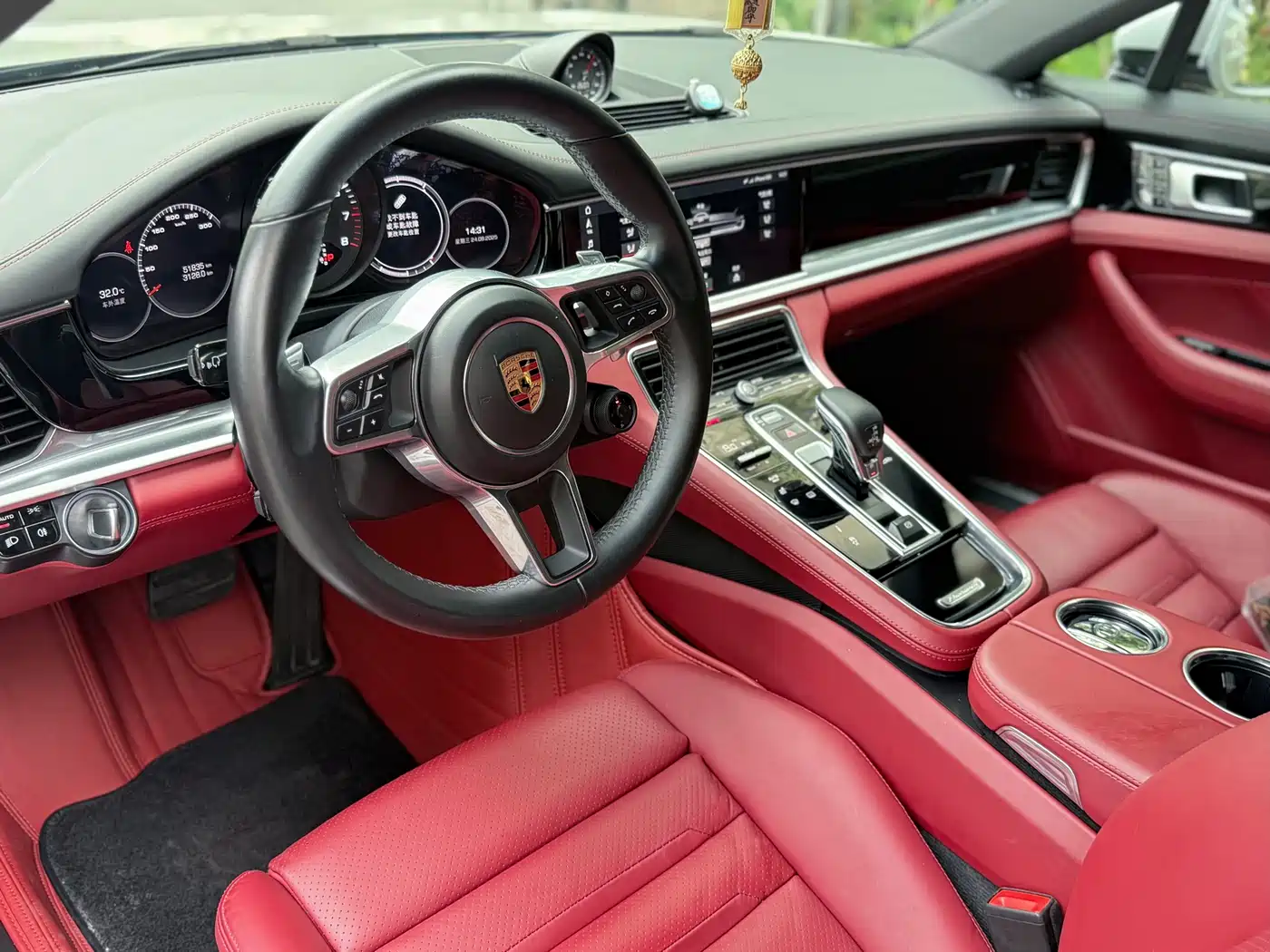 Porsche Panamera 2017 Panamera 4 Sport Turismo 3.0T фото 15