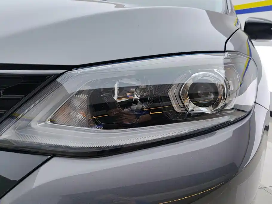 Nissan Tiida 2024 2024 1.6L CVT Smart Drive Edition