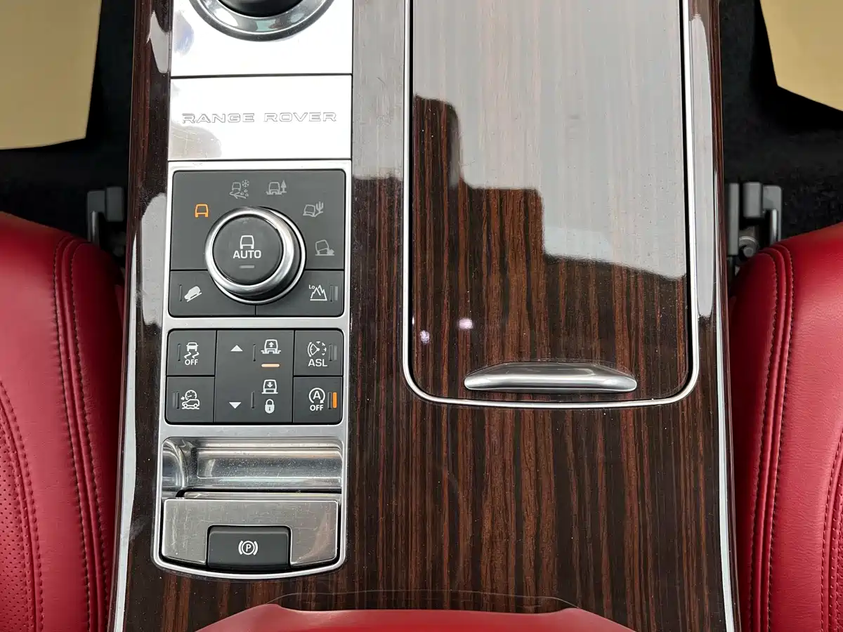 Land Rover Range Rover 2015 5.0 SC V8 AB Prestigious Genesis Extended Edition фото 27