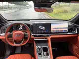 Фото 6 - Geely Monjaro