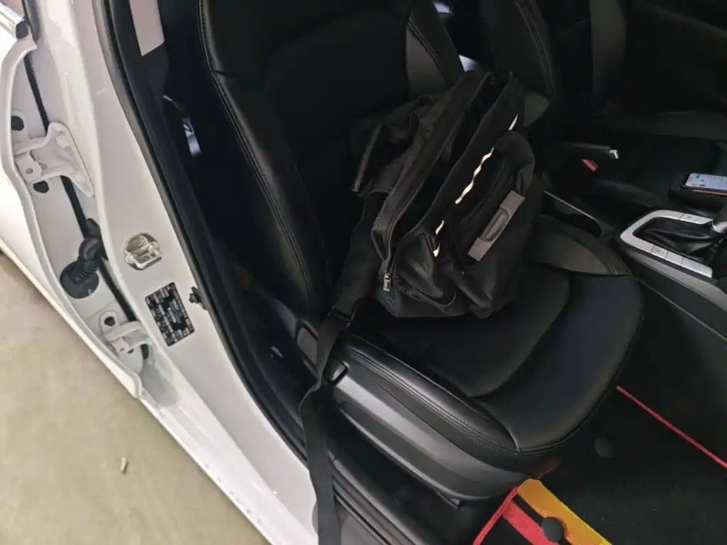 Фото 25 - Hyundai Elantra