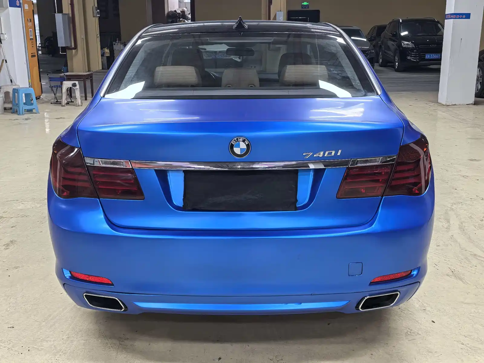 Фото 8 - BMW 7 Series