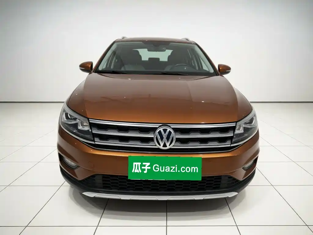 Volkswagen Gran Lavida 2016 2016 230TSI DSG Luxury Edition