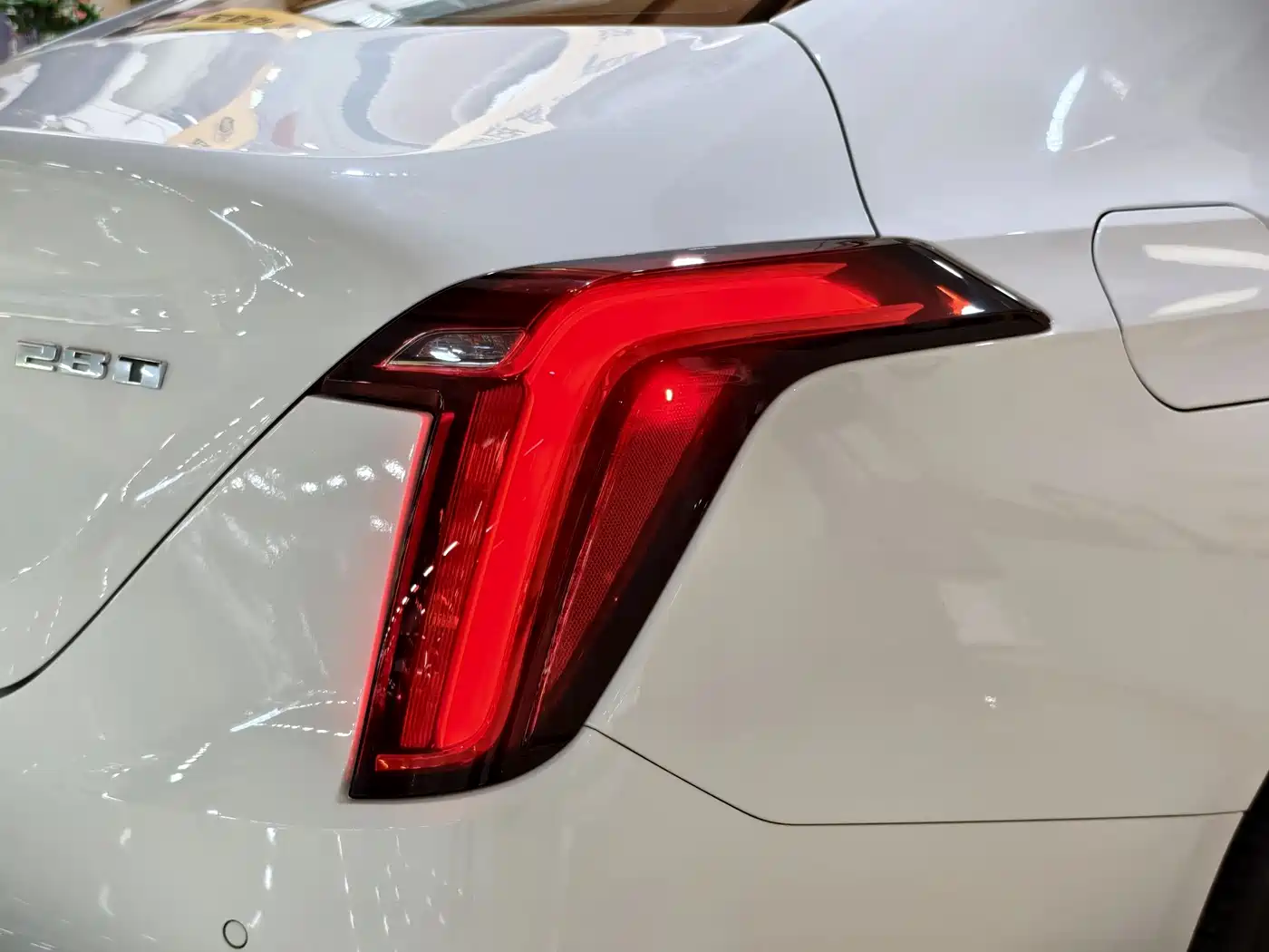 CADILLAC CT4