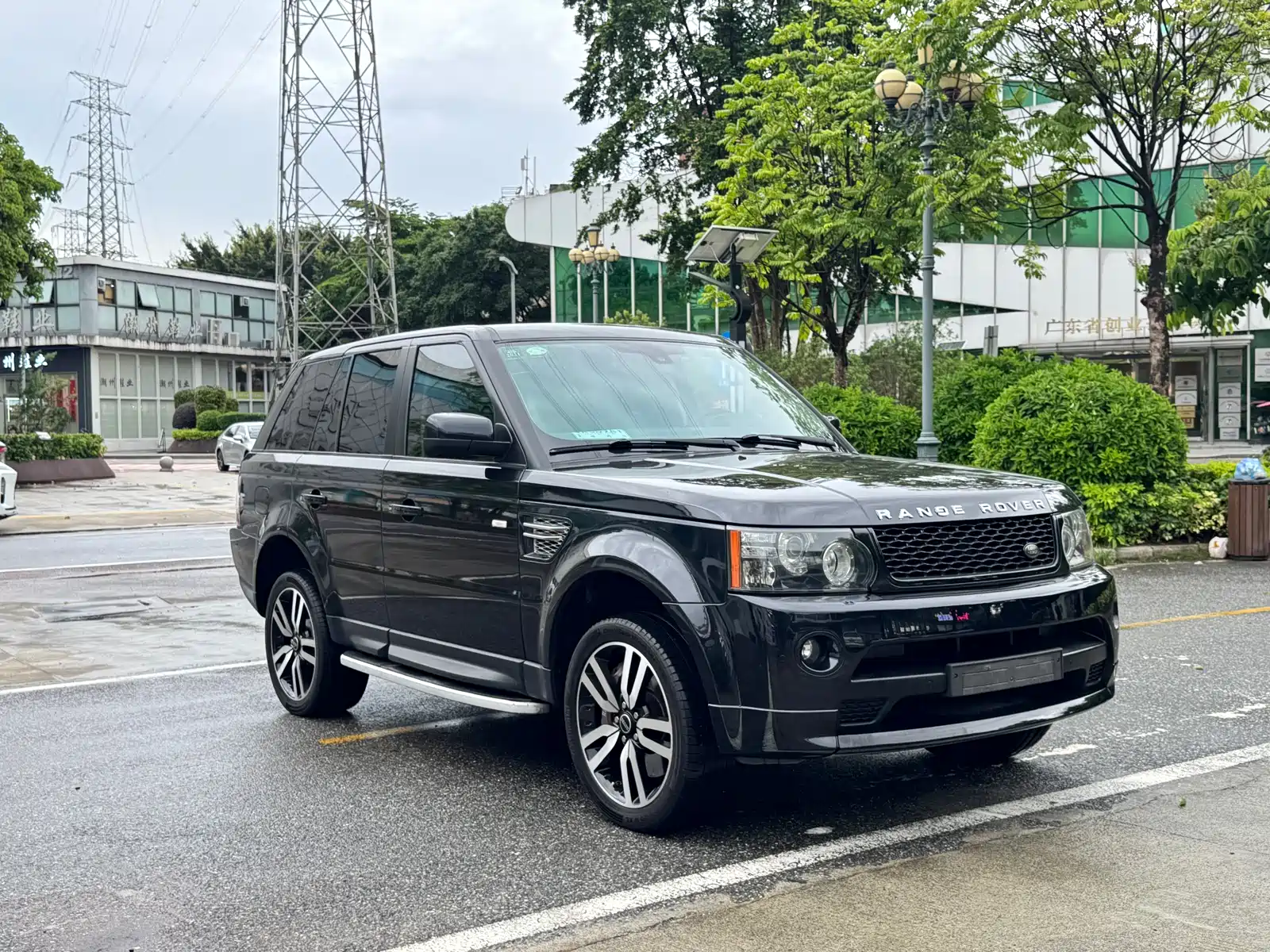 Photo 3 - Land Rover Range Rover Sport
