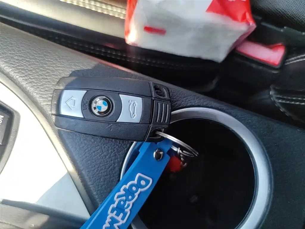 BMW X1 2014 sDrive18i Leading Edition фото 9