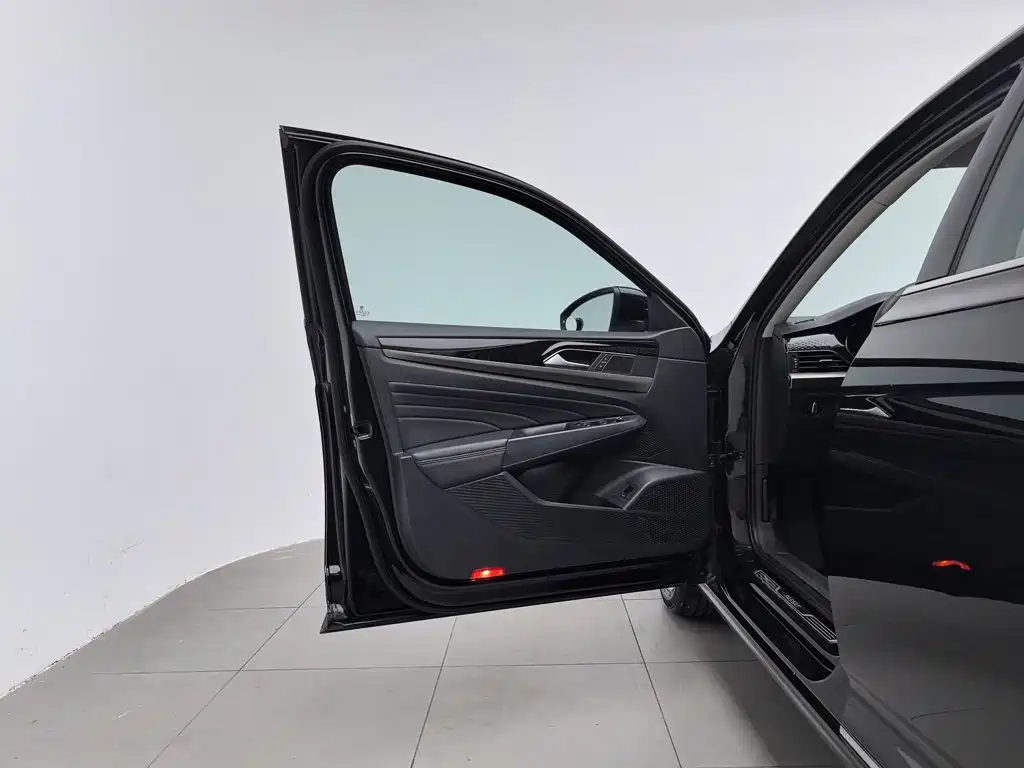 Photo 8 - Volkswagen Passat