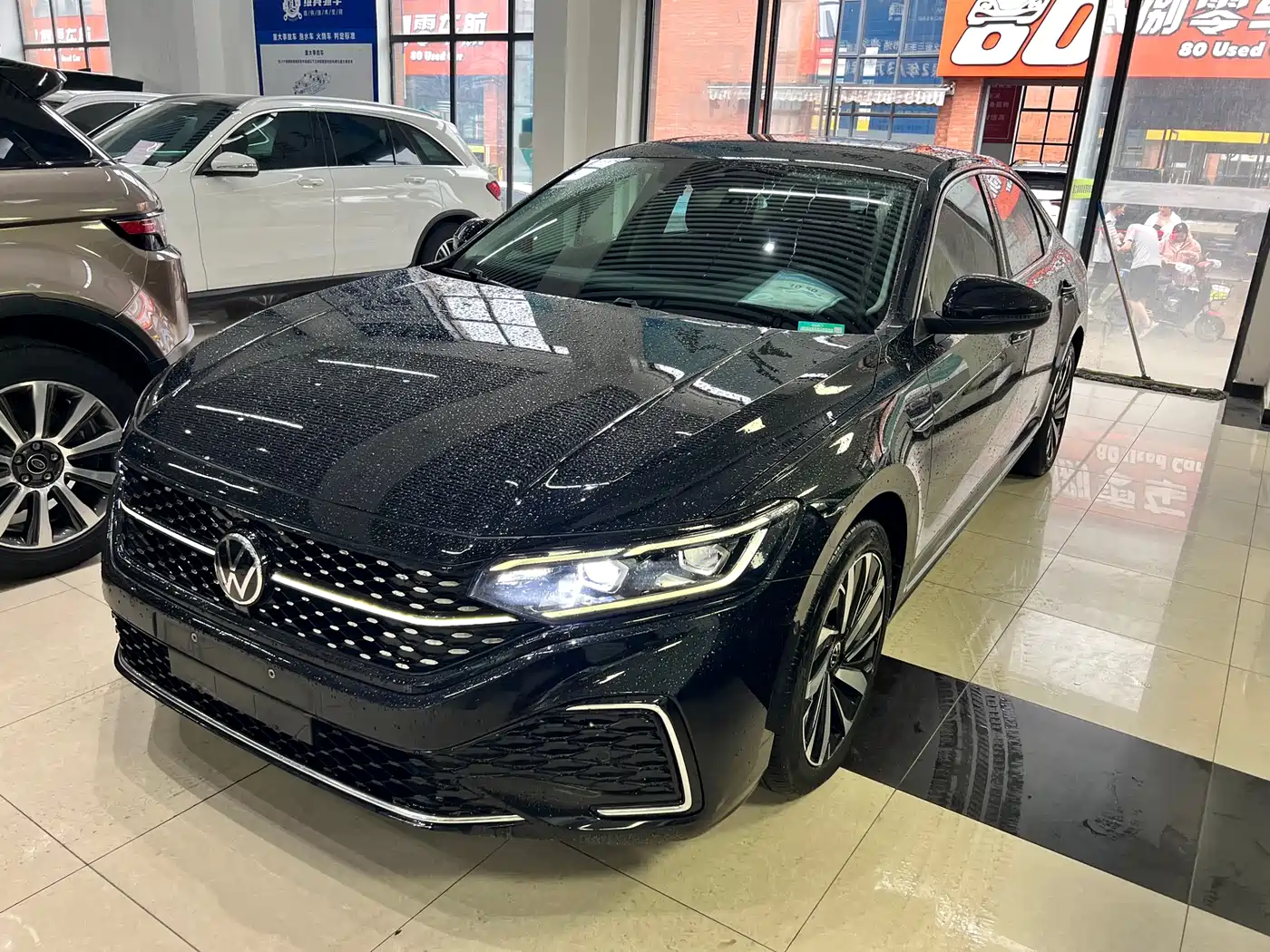 Volkswagen Passat 2022 330TSI Starlight Luxury Edition