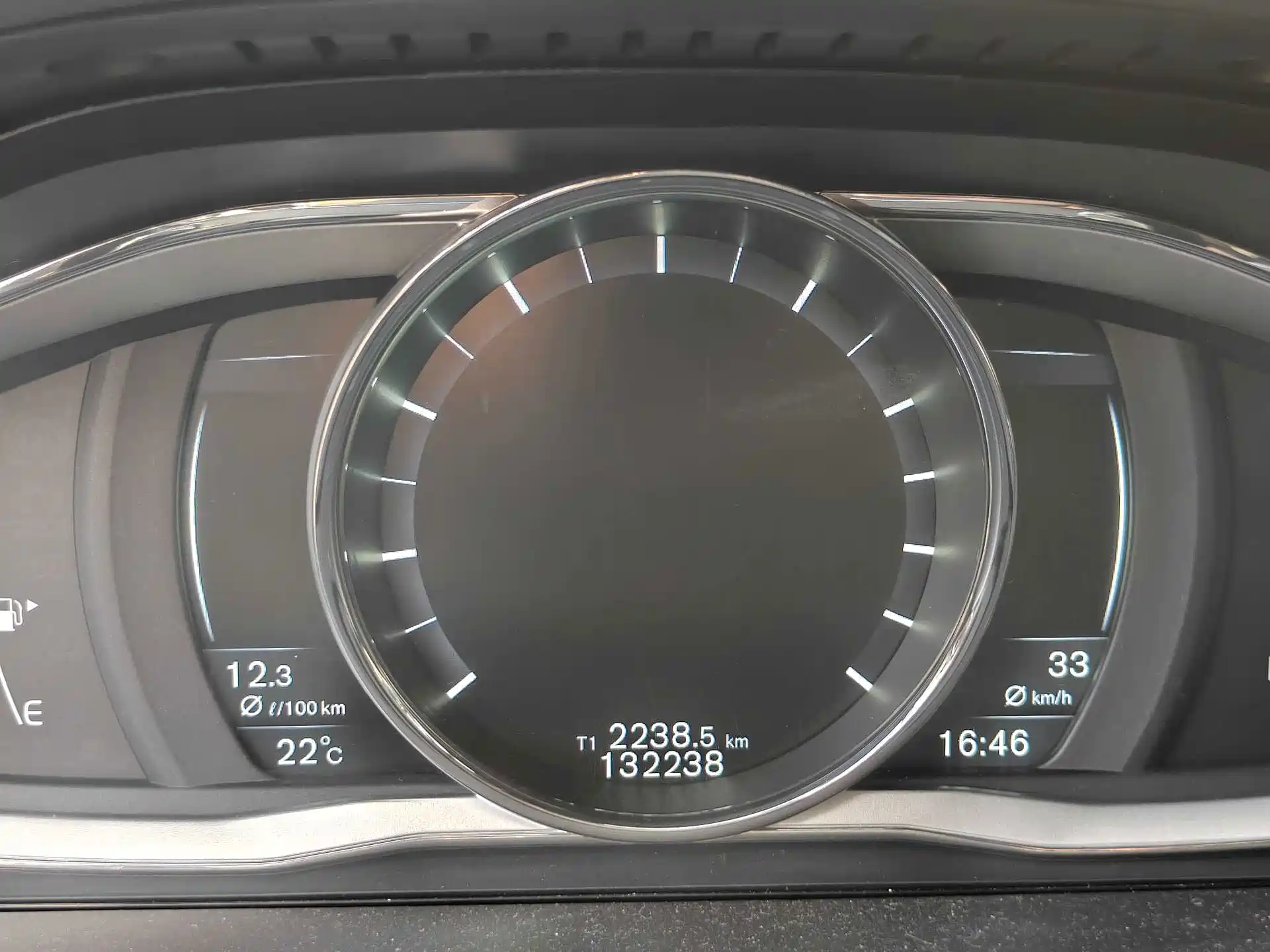 Фото 9 - Volvo XC60