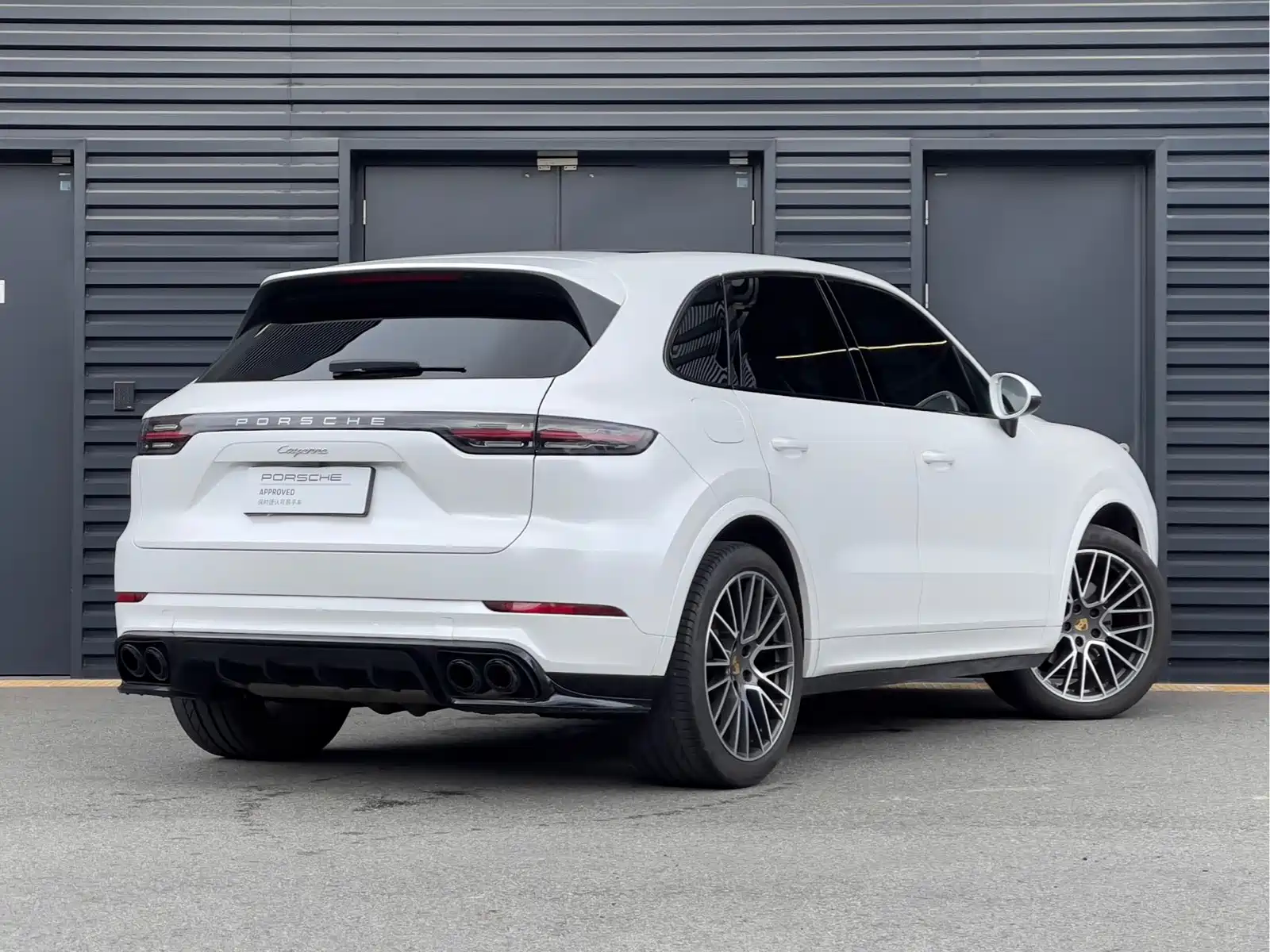 Фото 2 - Porsche Cayenne