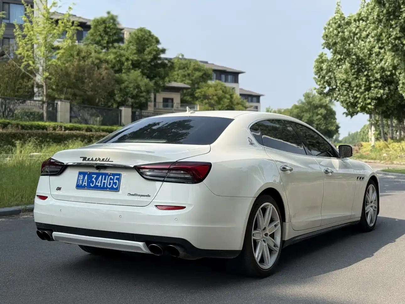 صورة 8 - Maserati Quattroporte