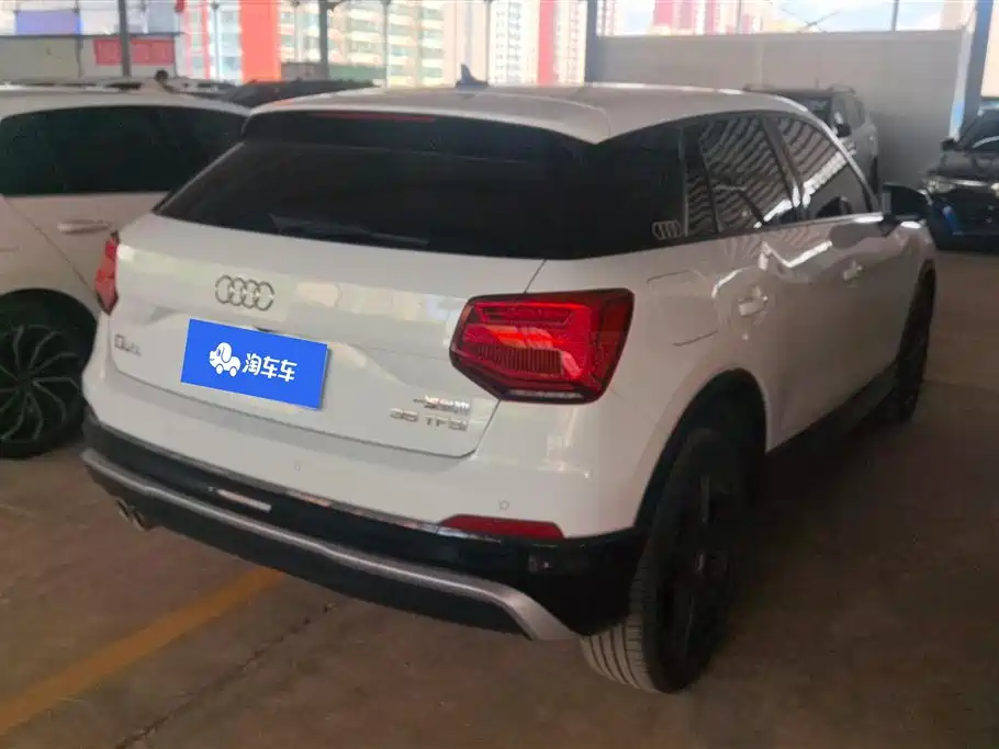 Audi Q2L 2020 35 TFSI Progressive Dynamic Model фото 3