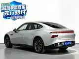 Фото 8 - XPeng P7