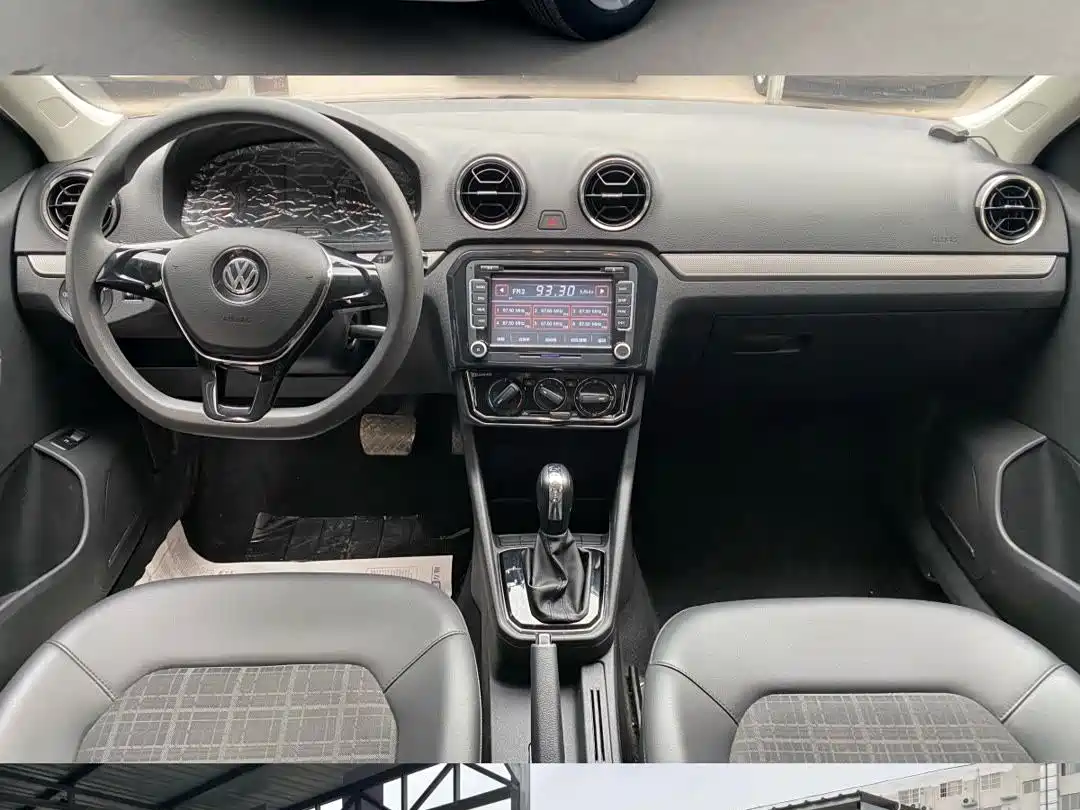 Volkswagen Jetta 2017 1.5L Manual Fashion фото 11