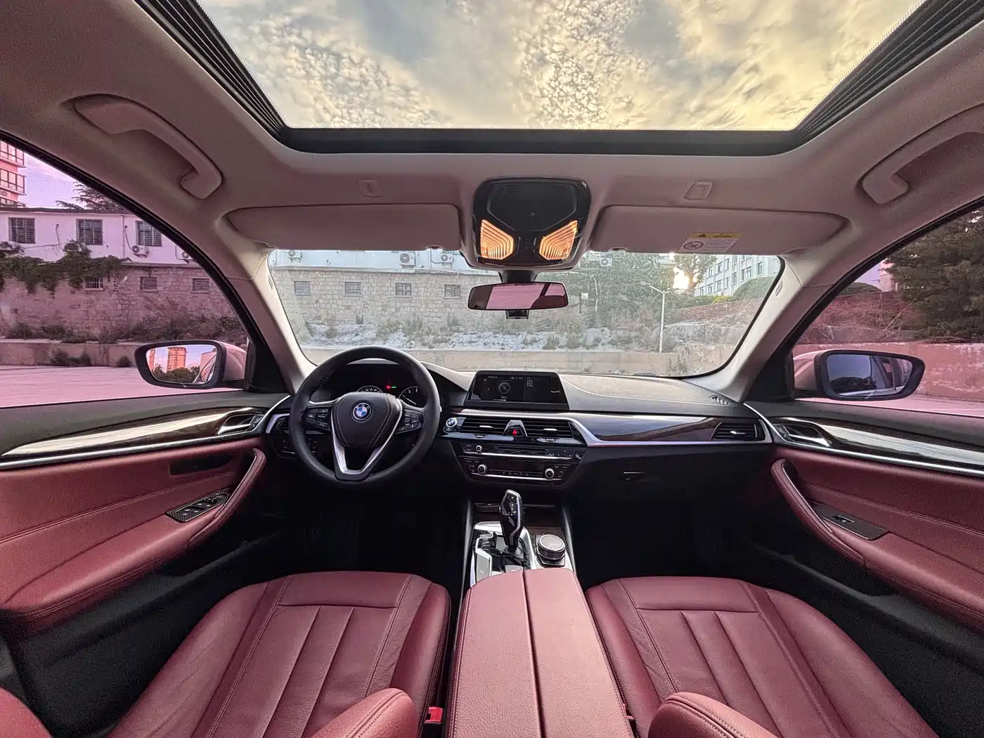 BMW 5 Series 2018 528Li Launch Special Edition фото 13