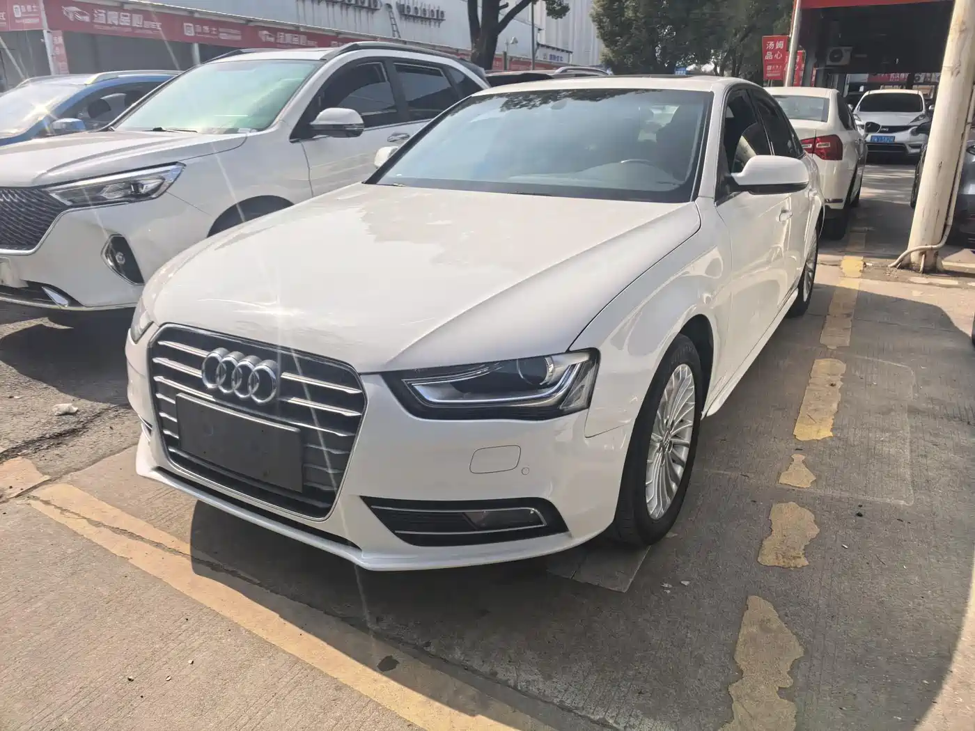 Audi A4L 2015 35 TFSI Auto Comfort