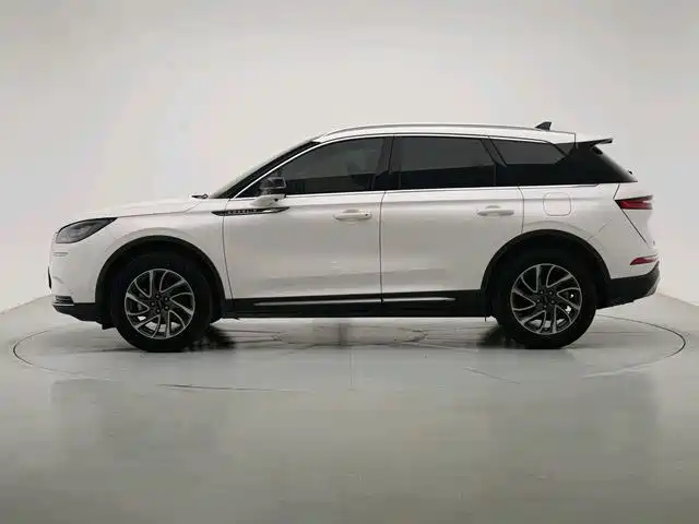 LINCOLN ADVENTURER
