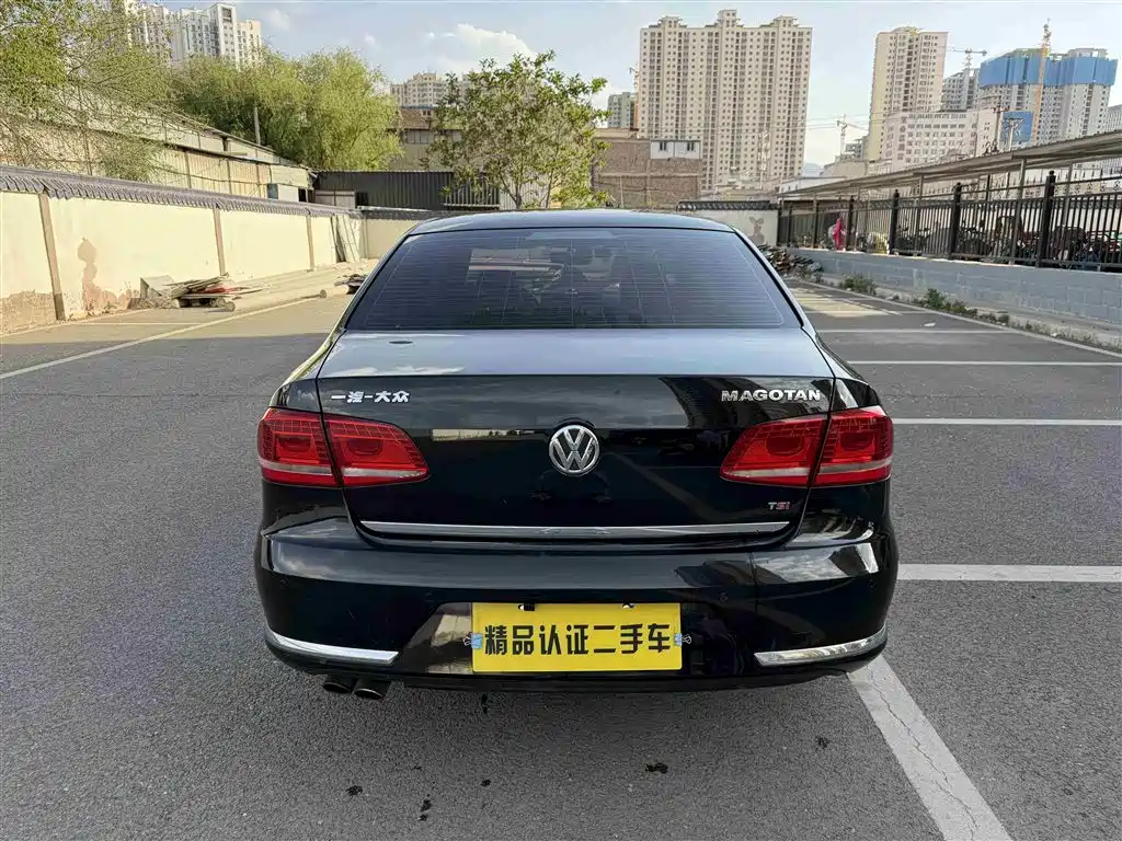 Volkswagen Magotan 2015 1.8TSI Luxury фото 15